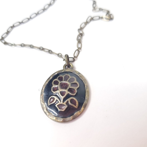 XC Floral Pendant Necklace Brass Toned - Picture 1 of 6